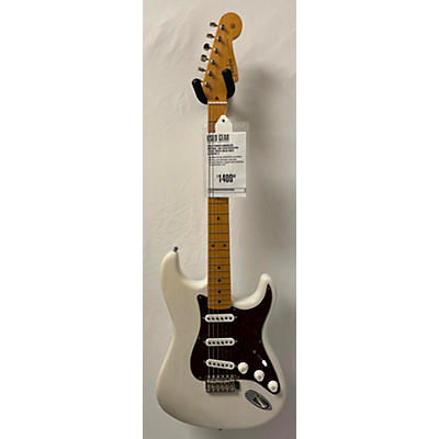 Fender Used Fender American Original 50s Stratocaster Trans White Solid Body Electric Guitar