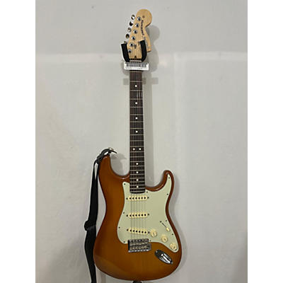 Fender Used Fender American Performer Stratocaster SSS Honey Burst Solid Body Electric Guitar