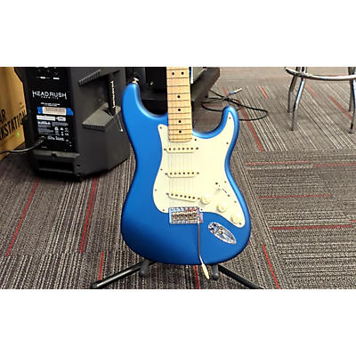 Fender Used Fender American Performer Stratocaster SSS Lake Placid Blue Solid Body Electric Guitar