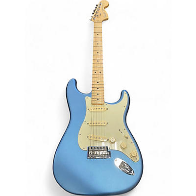 Fender Used Fender American Performer Stratocaster SSS Lake Placid Blue Solid Body Electric Guitar