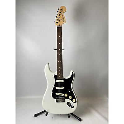 Fender Used Fender American Performer Stratocaster SSS White Solid Body Electric Guitar