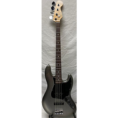 Fender Used Fender American Professional II Jazz Bass Silverburst Electric Bass Guitar