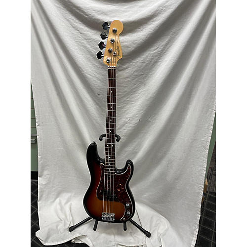 Fender Used Fender American Professional II Precision Bass 3 Color Sunburst Electric Bass Guitar 3 Color Sunburst