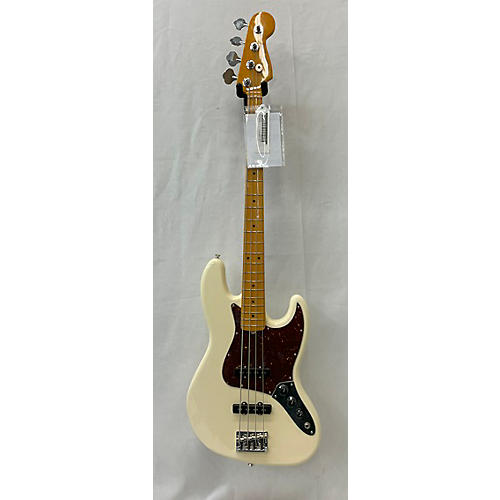 Fender Used Fender American Professional II Precision Bass White Electric Bass Guitar White