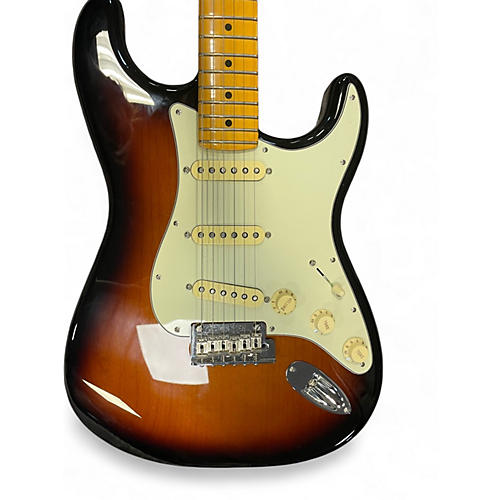 Used Fender American Professional II Stratocaster 2 Color Sunburst Solid Body Electric Guitar 2 Color Sunburst