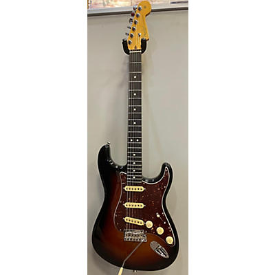 Fender Used Fender American Professional II Stratocaster 3 Color Sunburst Solid Body Electric Guitar