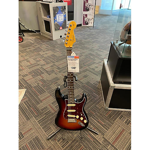 Fender Used Fender American Professional II Stratocaster 3 Color Sunburst Solid Body Electric Guitar 3 Color Sunburst