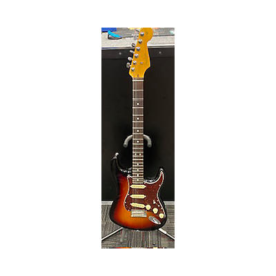 Fender Used Fender American Professional II Stratocaster 3 Color Sunburst Solid Body Electric Guitar