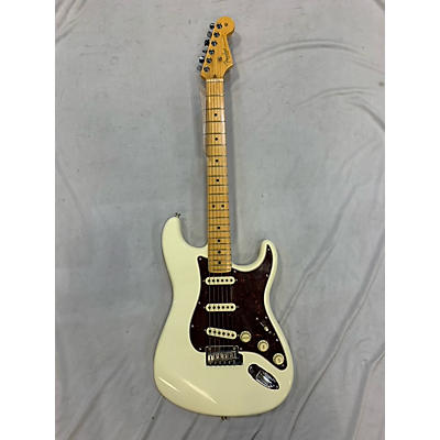 Fender Used Fender American Professional II Stratocaster Cream Solid Body Electric Guitar