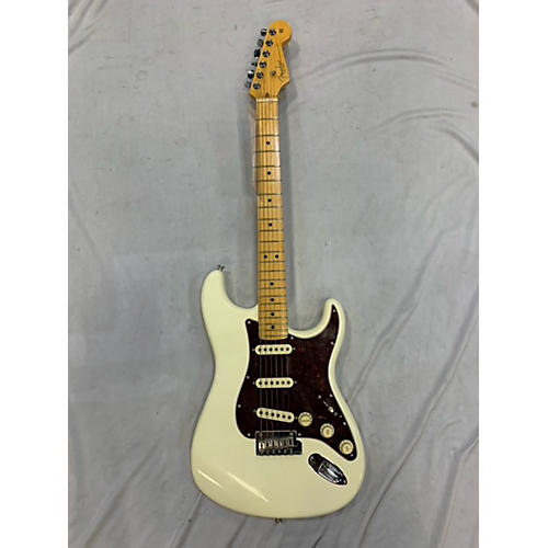 Fender Used Fender American Professional II Stratocaster Cream Solid Body Electric Guitar Cream