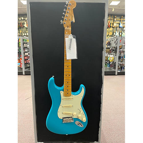 Fender Used Fender American Professional II Stratocaster MIAMI BLUE Solid Body Electric Guitar MIAMI BLUE