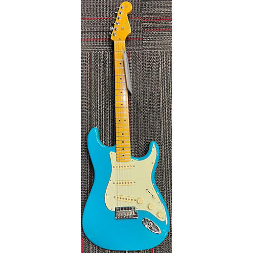 Fender Used Fender American Professional II Stratocaster Midnight Blue Solid Body Electric Guitar Midnight Blue