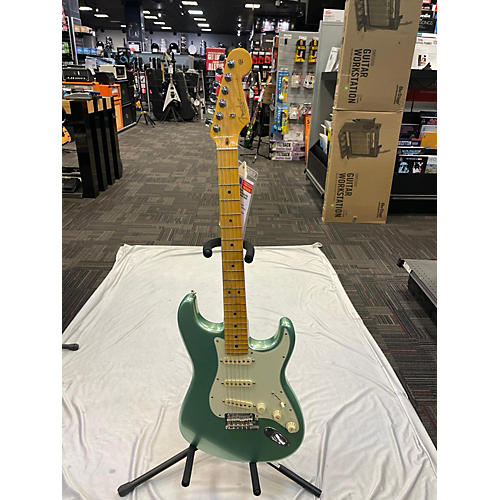 Fender Used Fender American Professional II Stratocaster Mystic Surf Green Solid Body Electric Guitar Mystic Surf Green