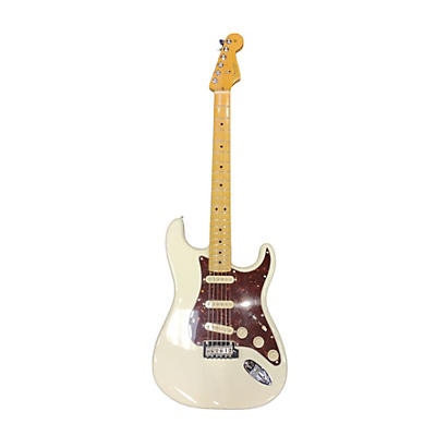 Fender Used Fender American Professional II Stratocaster Olympic White Solid Body Electric Guitar