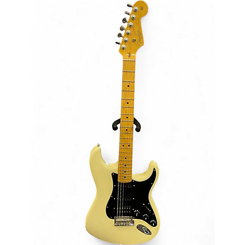 Used Fender American Professional II Stratocaster Olympic White Solid Body Electric Guitar Olympic White