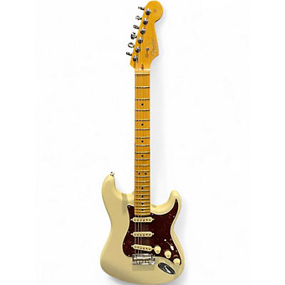 Used Fender American Professional II Stratocaster Olympic White Solid Body Electric Guitar