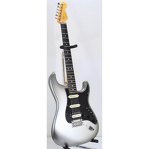 Fender Used Fender American Professional II Stratocaster Silver Solid Body Electric Guitar Silver