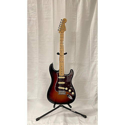 Fender Used Fender American Professional II Stratocaster Sunburst Solid Body Electric Guitar Sunburst