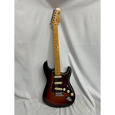 Fender Used Fender American Professional II Stratocaster Sunburst Solid Body Electric Guitar