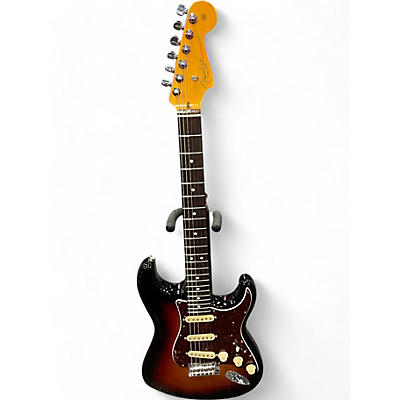 Fender Used Fender American Professional II Stratocaster Sunburst Solid Body Electric Guitar