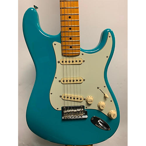 Fender Used Fender American Professional II Stratocaster Turquoise Solid Body Electric Guitar Turquoise