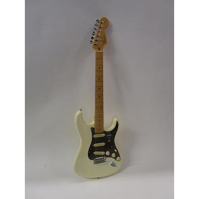 Fender Used Fender American Professional II Stratocaster Vintage White Solid Body Electric Guitar