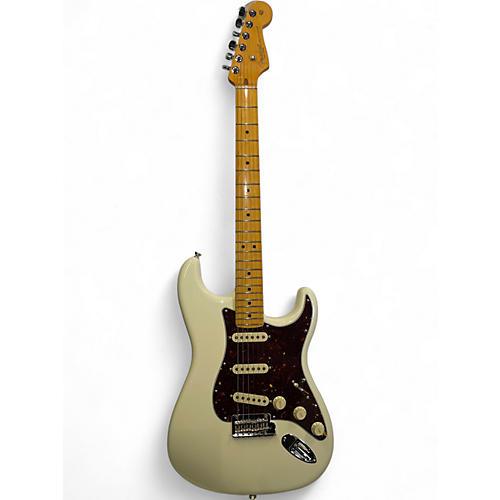 Used Fender American Professional II Stratocaster Vintage White Solid Body Electric Guitar Vintage White