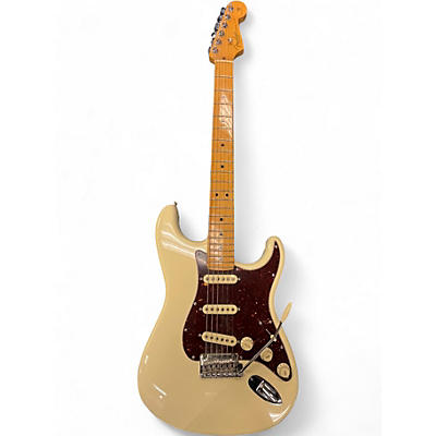 Used Fender American Professional II Stratocaster White Solid Body Electric Guitar