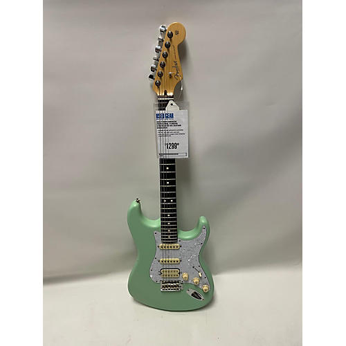 Fender Used Fender American Professional Standard Stratocaster HSS Seafoam Green Solid Body Electric Guitar Seafoam Green