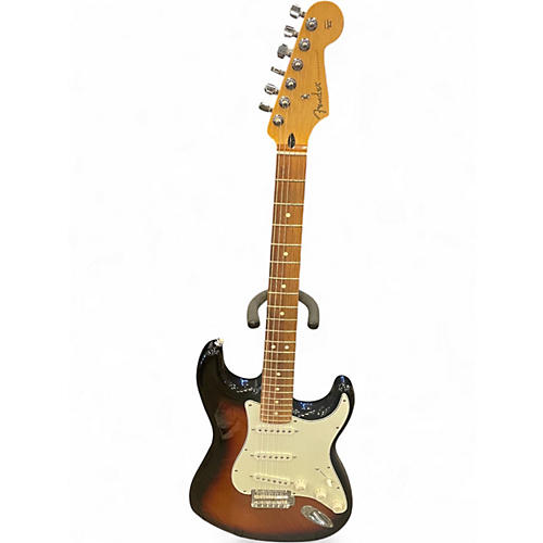 Used Fender American Professional Stratocaster SSS 2 Color Sunburst Solid Body Electric Guitar 2 Color Sunburst