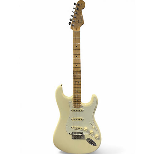 Used Fender American Professional Stratocaster SSS Alpine White Solid Body Electric Guitar Alpine White