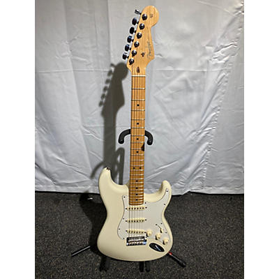 Fender Used Fender American Professional Stratocaster SSS Olympic White Solid Body Electric Guitar