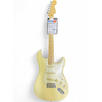 Used Fender American Professional Stratocaster SSS Olympic White Solid Body Electric Guitar