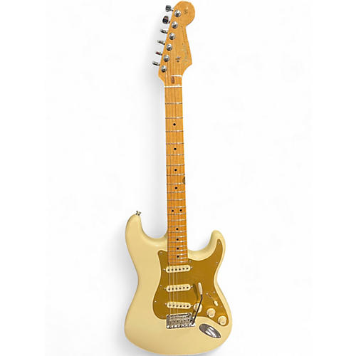 Used Fender American Professional Stratocaster SSS Olympic White Solid Body Electric Guitar Olympic White