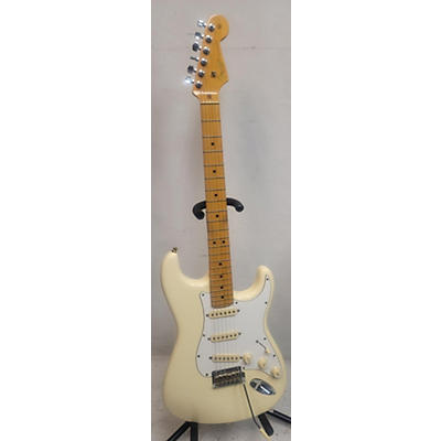 Fender Used Fender American Professional Stratocaster SSS Vintage White Solid Body Electric Guitar