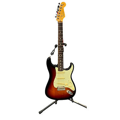 Fender Used Fender American Professional Stratocaster With Rosewood Neck 3 Tone Sunburst Solid Body Electric Guitar