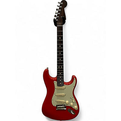 Fender Used Fender American Professional Stratocaster with Rosewood Neck Fiesta Red Solid Body Electric Guitar