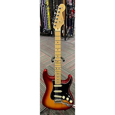 Fender Used Fender American Standard Stratocaster 3 Color Sunburst Solid Body Electric Guitar