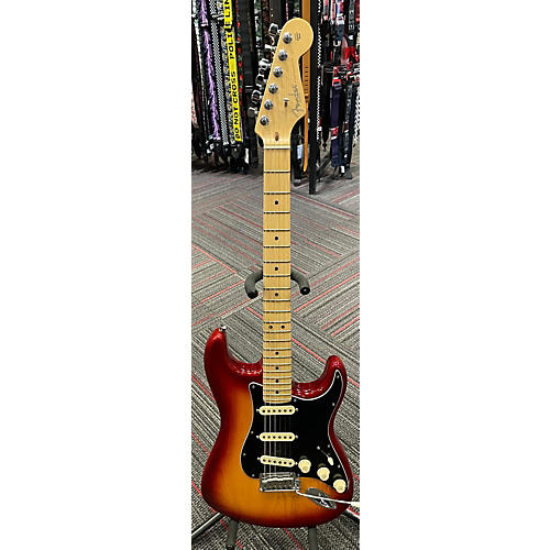 Fender Used Fender American Standard Stratocaster 3 Color Sunburst Solid Body Electric Guitar 3 Color Sunburst