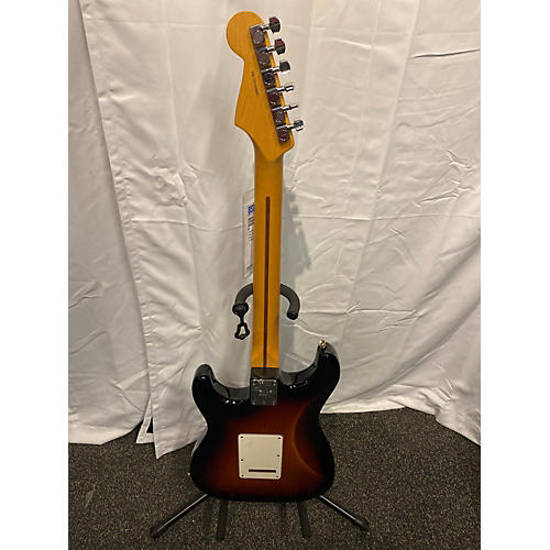 Fender Used Fender American Standard Stratocaster 3 Tone Sunburst Solid Body Electric Guitar 3 Tone Sunburst