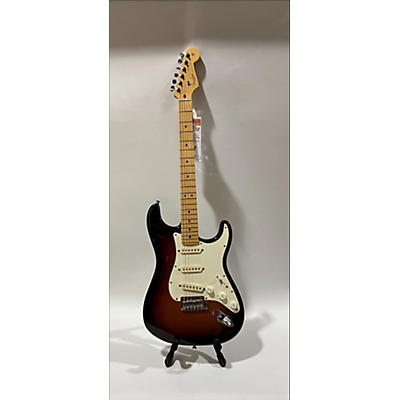 Fender Used Fender American Standard Stratocaster 3 Tone Sunburst Solid Body Electric Guitar