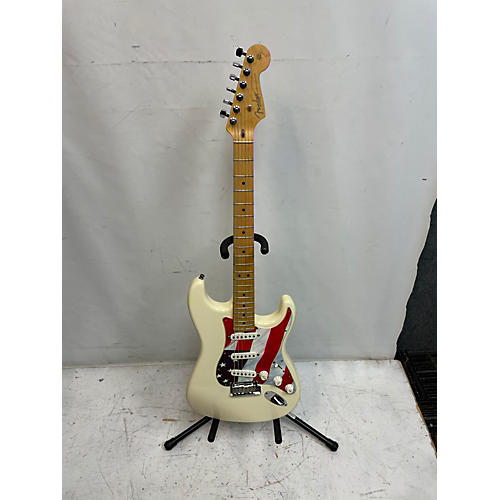 Fender Used Fender American Standard Stratocaster Alpine White Solid Body Electric Guitar Alpine White