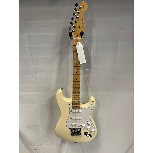 Fender Used Fender American Standard Stratocaster Evertune Olympic White Solid Body Electric Guitar Olympic White