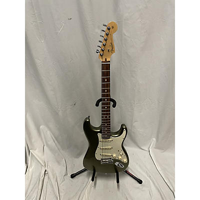 Fender Used Fender American Standard Stratocaster Jade Pearl Metallic Solid Body Electric Guitar