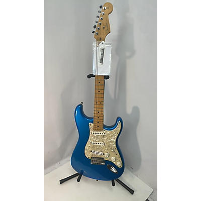 Fender Used Fender American Standard Stratocaster Metallic Blue Solid Body Electric Guitar