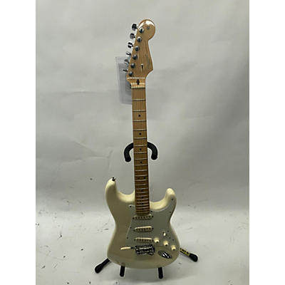 Fender Used Fender American Standard Stratocaster Olympic White Solid Body Electric Guitar