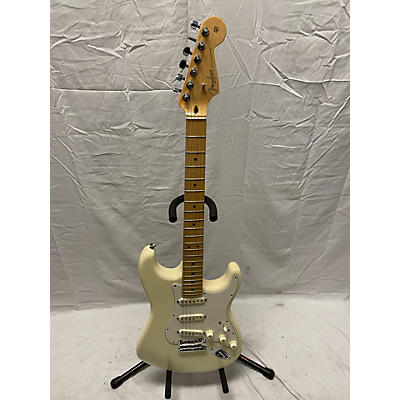 Fender Used Fender American Standard Stratocaster Olympic White Solid Body Electric Guitar