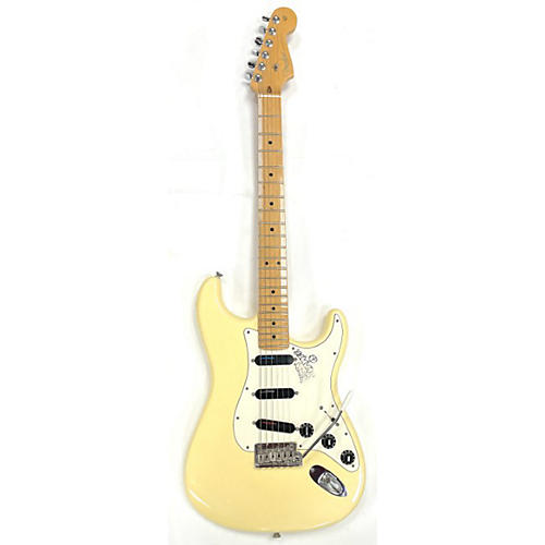 Fender Used Fender American Standard Stratocaster White Solid Body Electric Guitar White