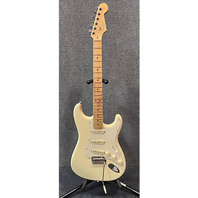 Fender Used Fender American Standard Stratocaster With Maple Fretboard Olympic White Solid Body Electric Guitar