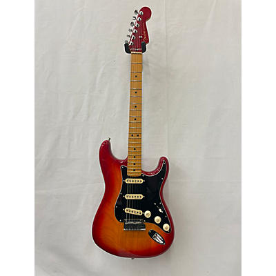 Fender Used Fender American Ultra Luxe Stratocaster Plasma Red Burst Solid Body Electric Guitar